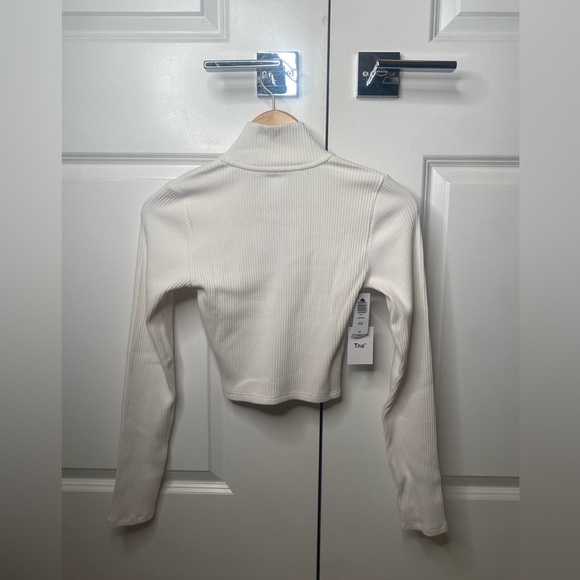 TNA LONG SLEEVE TOP - Picture 2 of 3